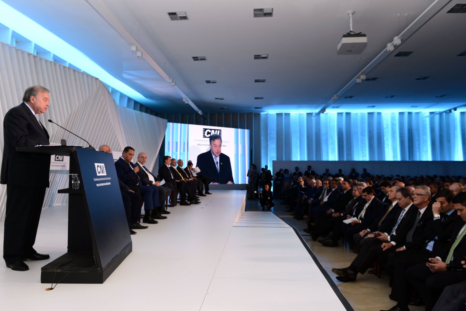 Petry fala na CNI para Bolsonaro