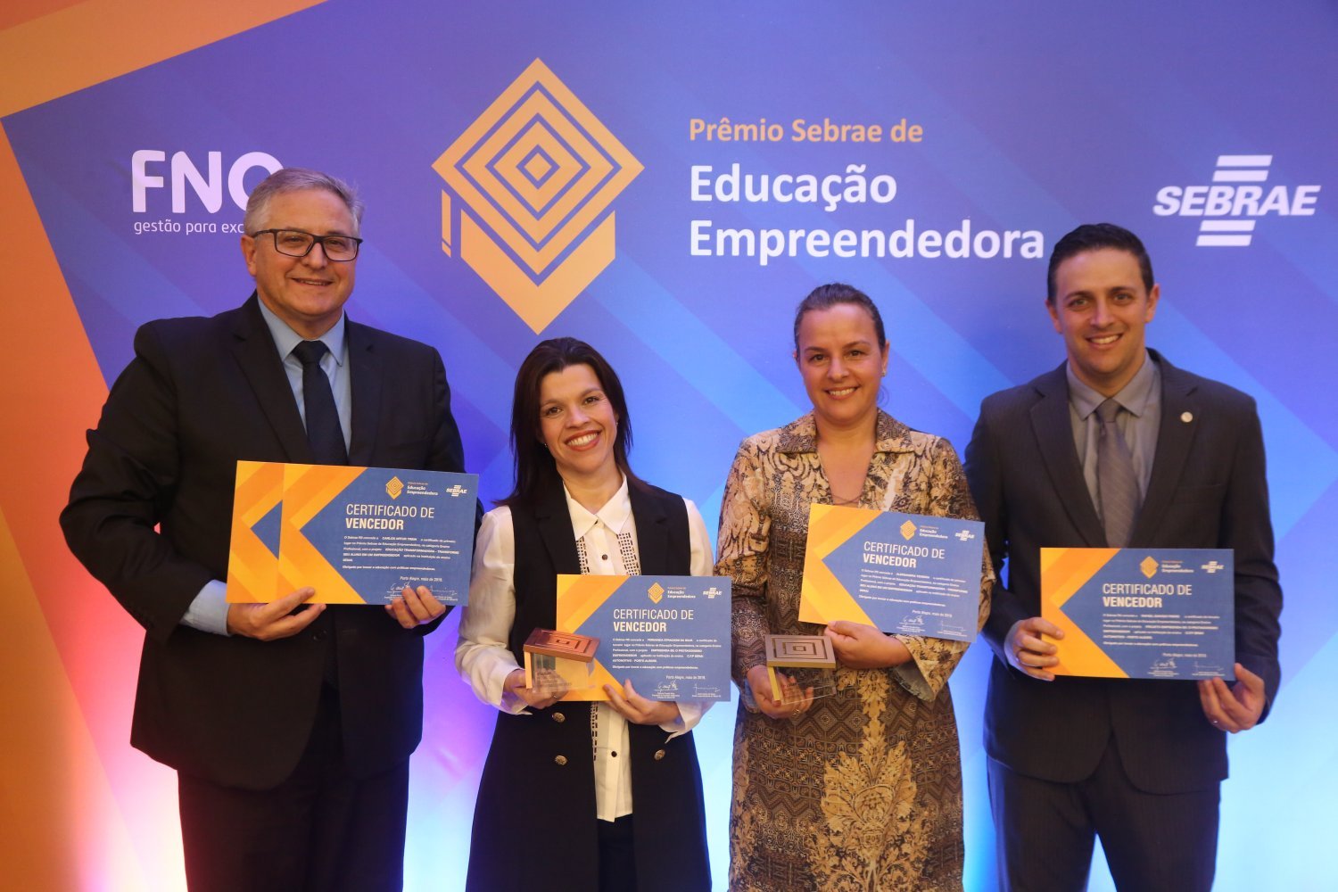 Prêmio Sebrae de Educação Empreendedora Prêmio Sebrae de Educação Empreendedora